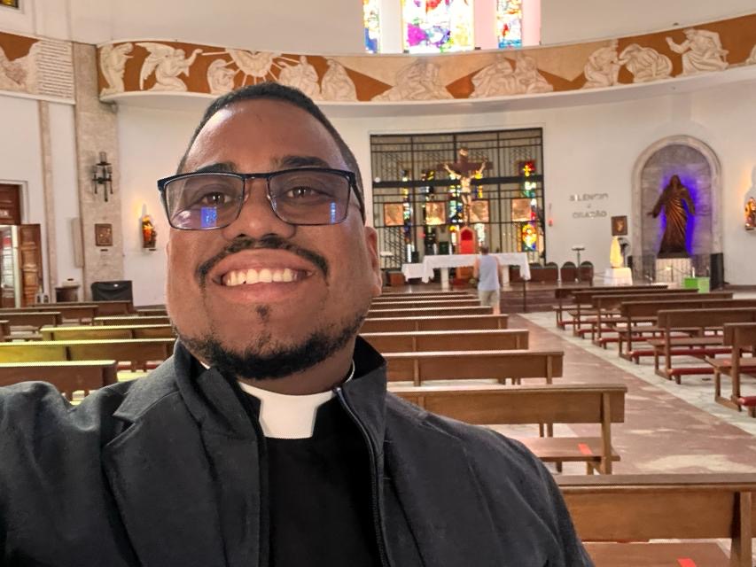 Pe. Everton dos Santos Borges